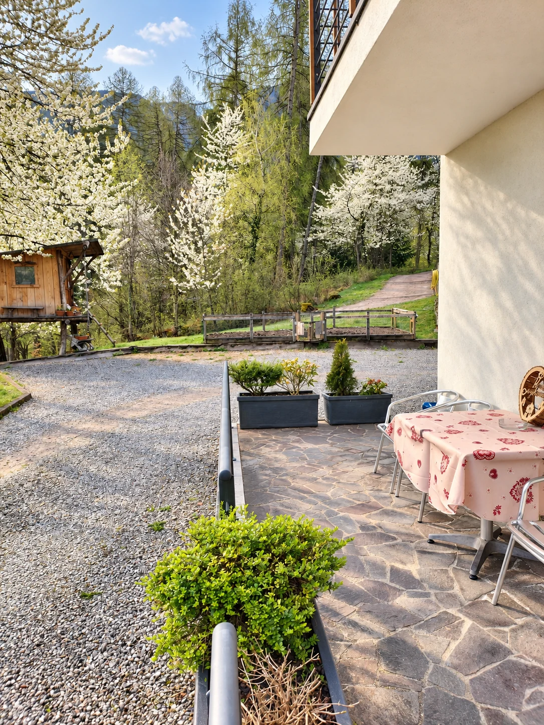 La terrazza affacciata sul giardino